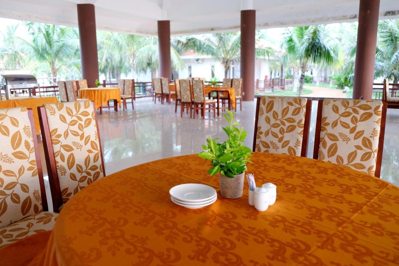 Ninh Thuan Retreat Hotel Phan Rang-Tháp Chàm Esterno foto