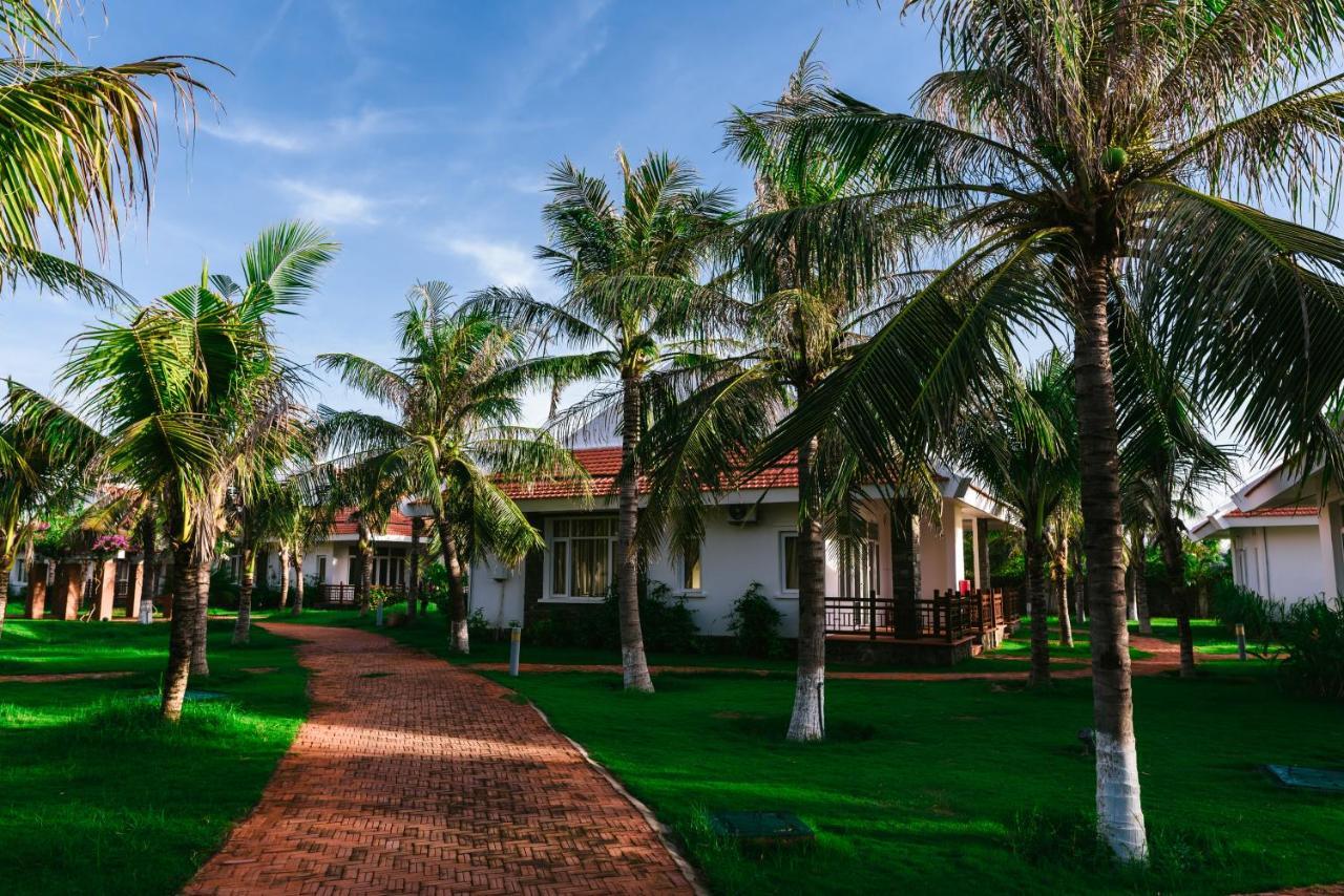 Ninh Thuan Retreat Hotel Phan Rang-Tháp Chàm Esterno foto